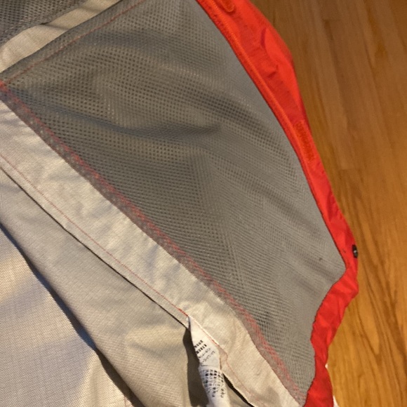 Mens LLBean raincoat XL red excellent condition - Picture 8 of 10